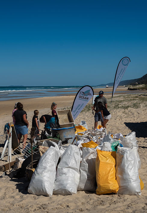 beach-clean-up-double-island-1