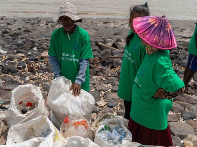 Searcular-by-Greencore-waste-picker-collection-